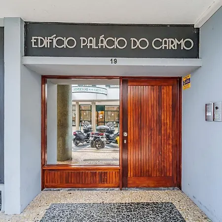 Living-funchal شقة